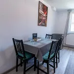 Nette Altbauwohnung In Biebrich