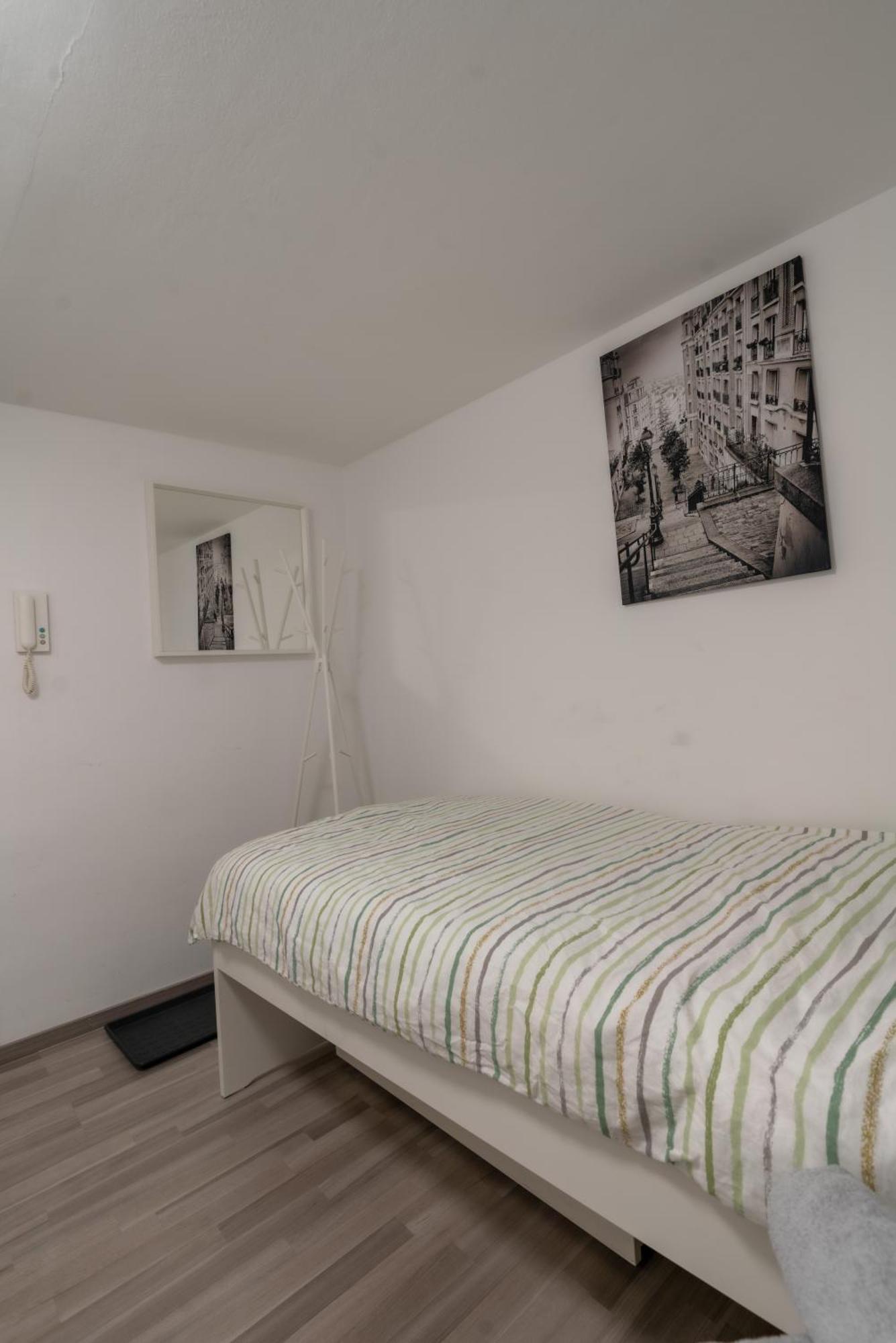 Nette Altbauwohnung In Biebrich Apartment