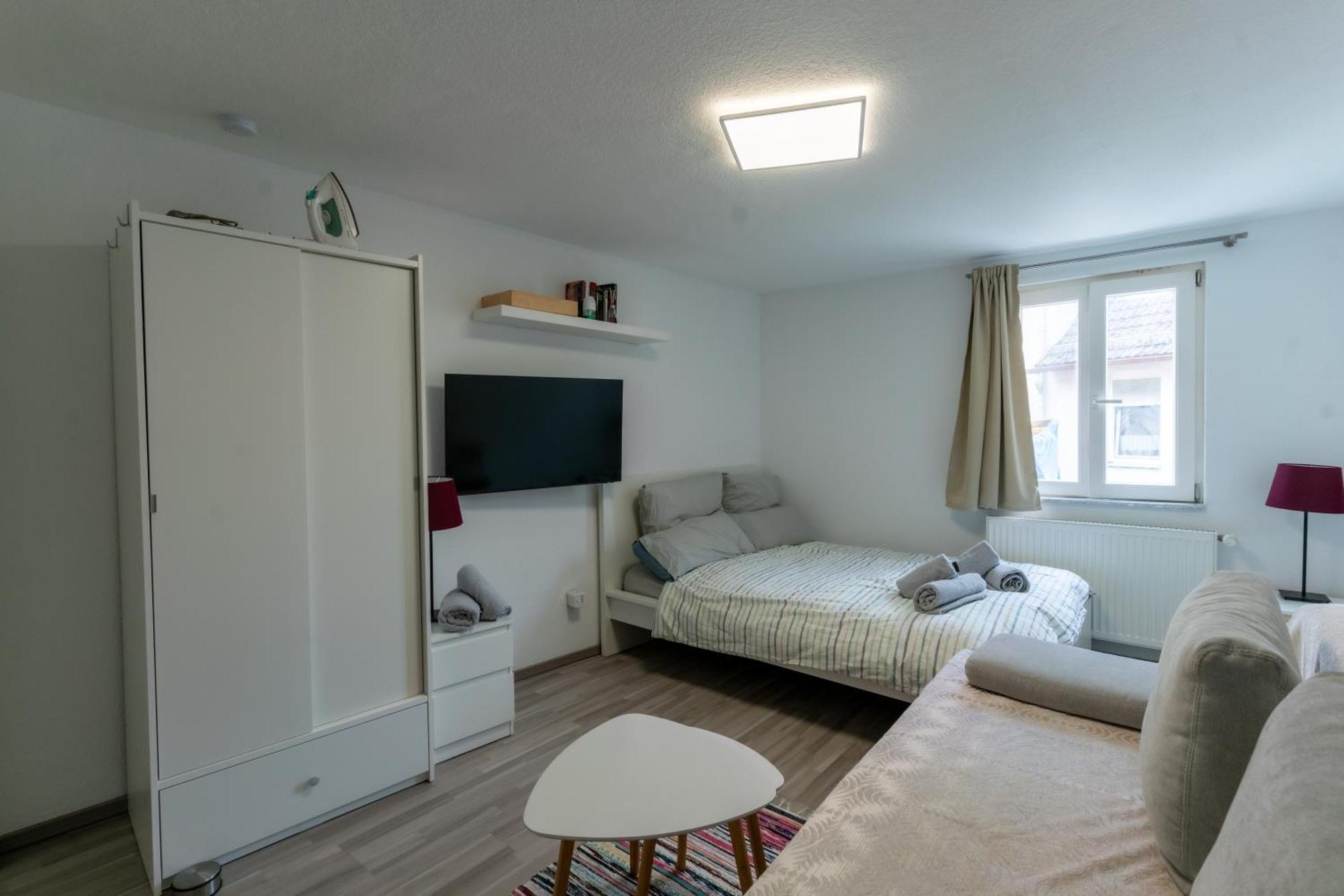 Nette Altbauwohnung In Biebrich *