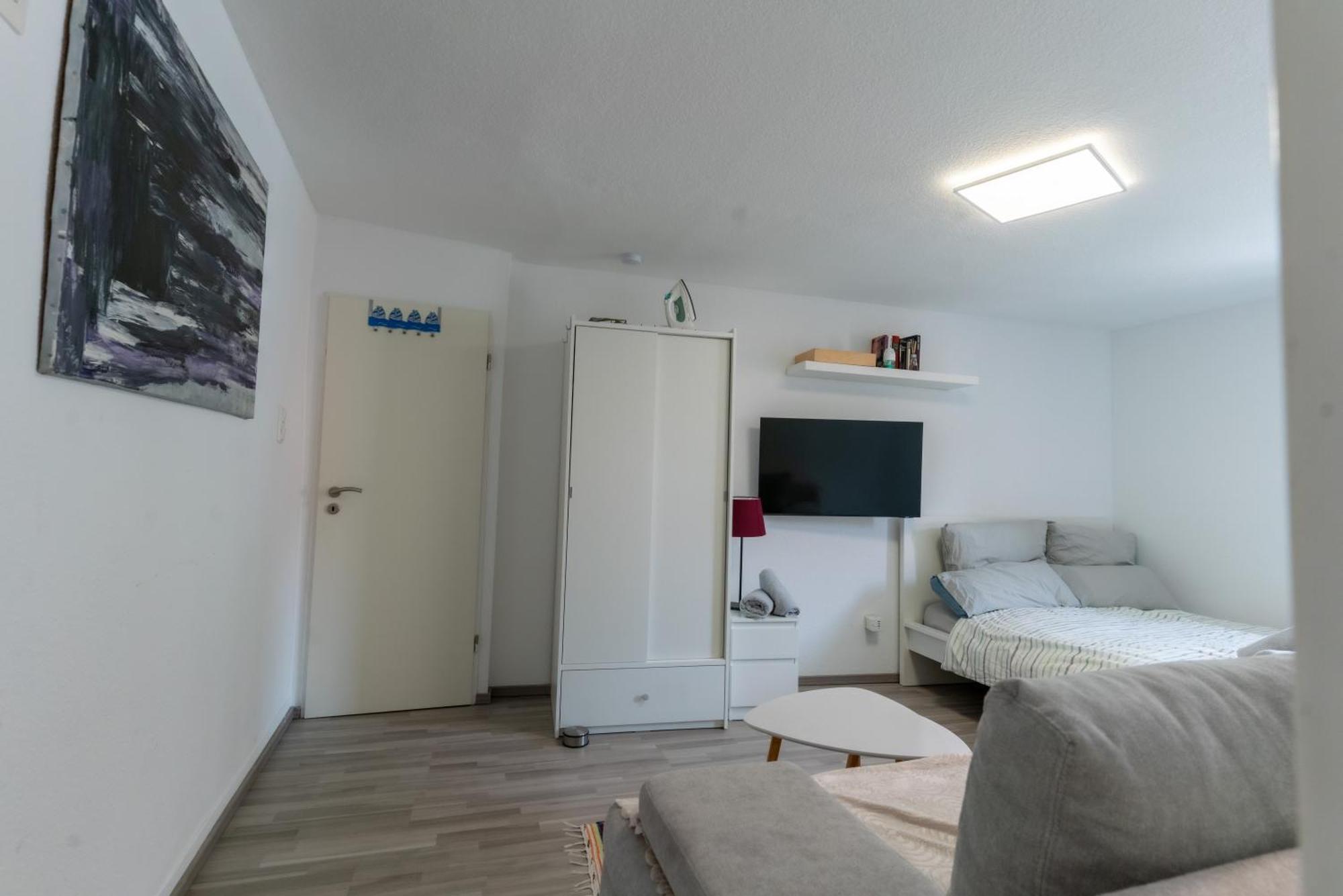 Apartment Nette Altbauwohnung In Biebrich Wiesbaden