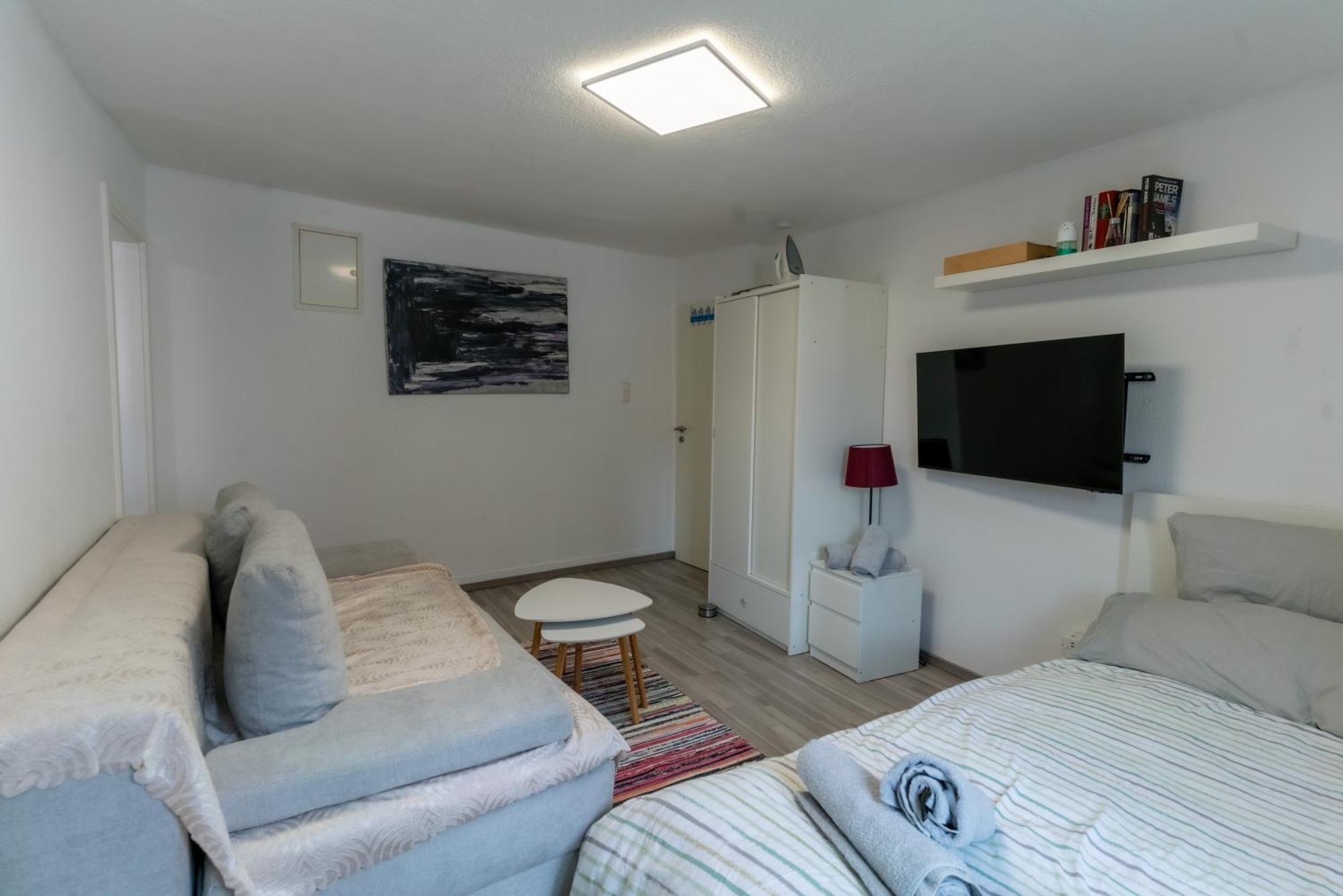 Nette Altbauwohnung In Biebrich Apartment *