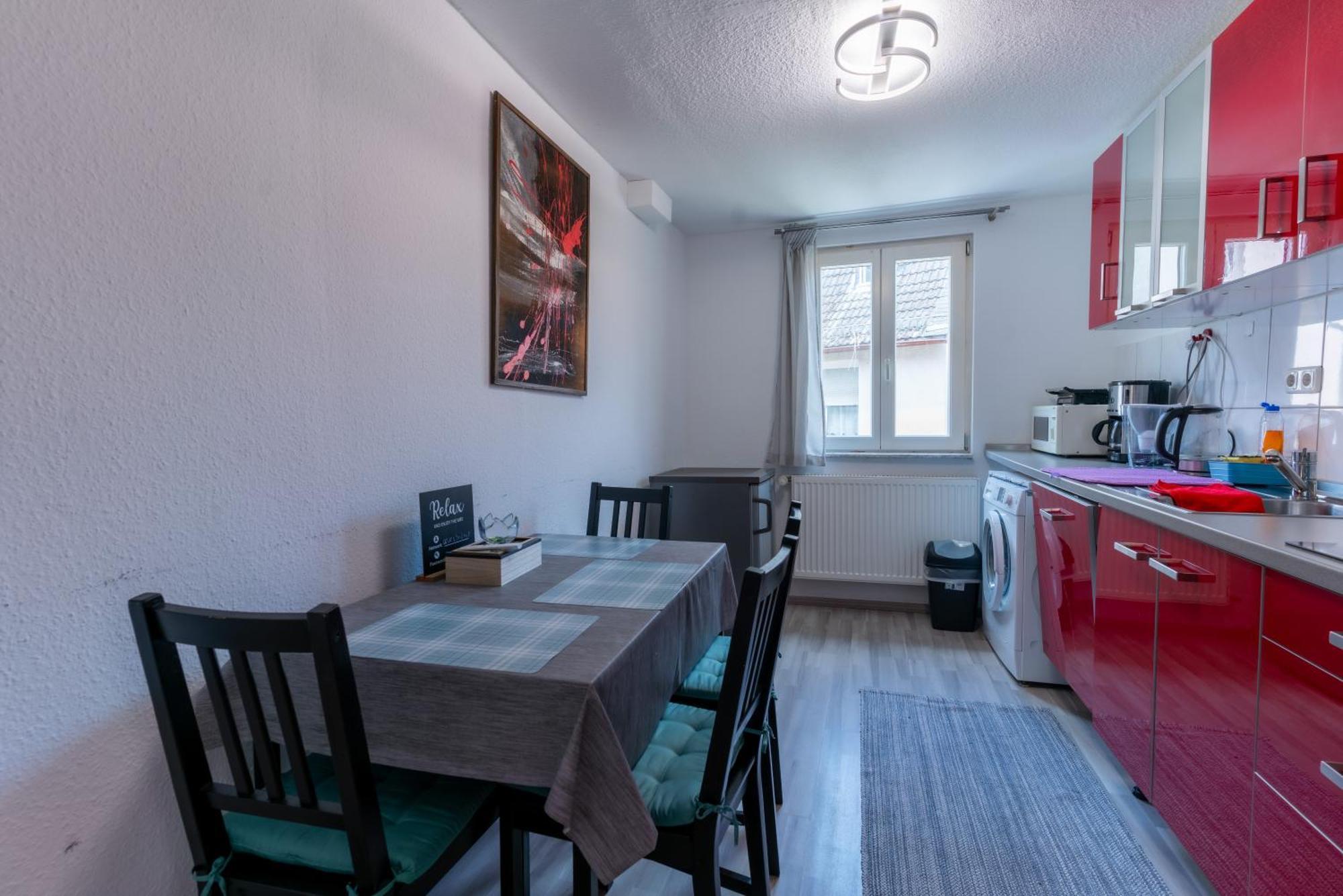 Apartment Nette Altbauwohnung In Biebrich